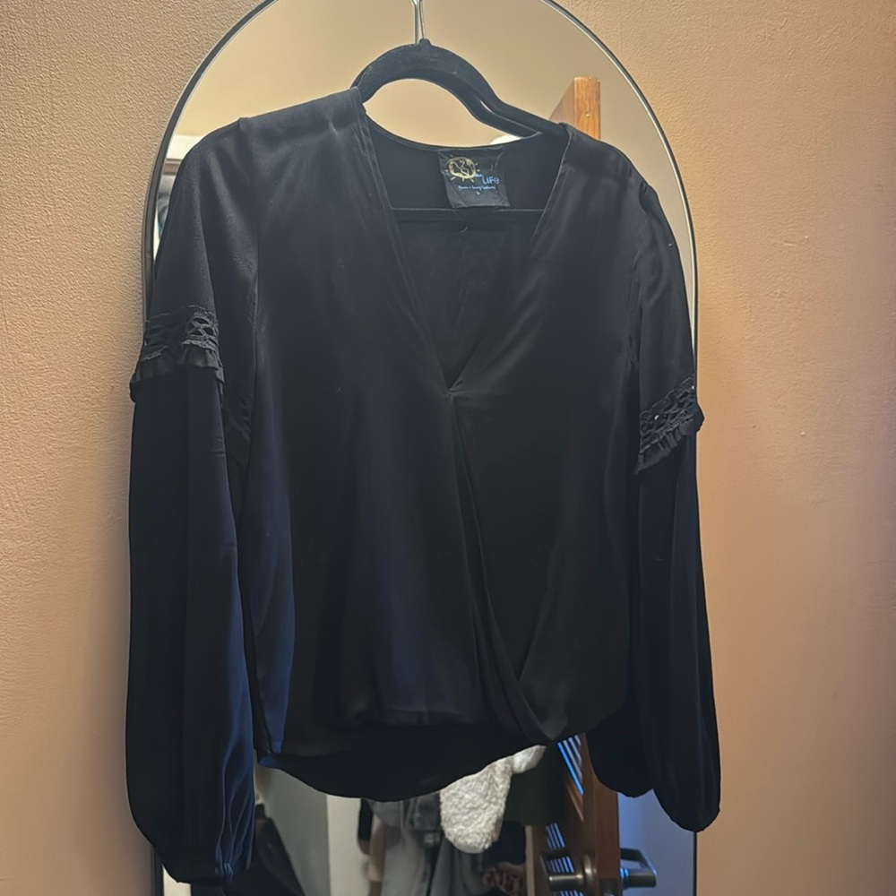 Blue Life Black Top